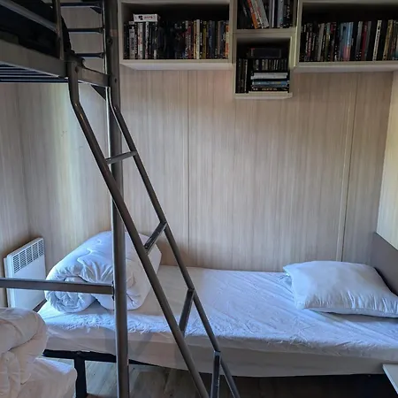 Mobil-home Moderne Dans La Nature D'auvergne - Fr-1-814-134 Chalet